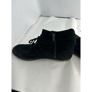UGG Women's Reid Boots Size 10 Black Suede Moccasin Wrap Ankle Bootie Zip Up